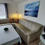 Fishermens House, 3 Bedrooms Near The Sea Medby Apartamento Senja