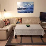 Fishermens House, 3 Bedrooms Near The Sea Medby Apartamento Senja