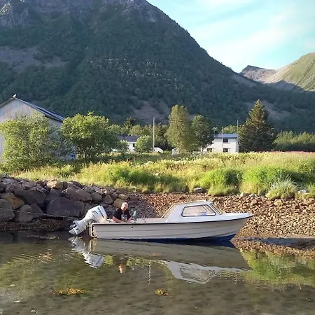 Fishermens House, 3 Bedrooms Near The Sea Medby Appartamento Senja