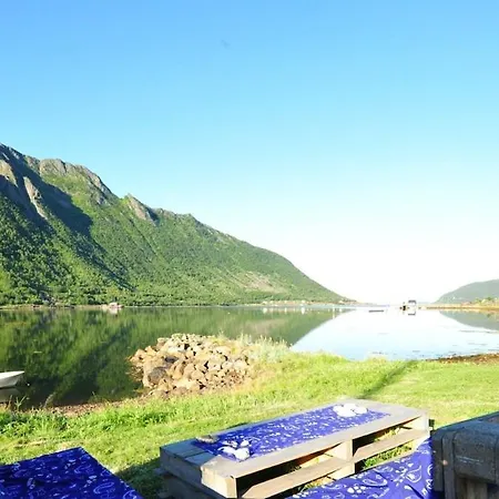 Fishermens House, 3 Bedrooms Near The Sea Medby * Senja