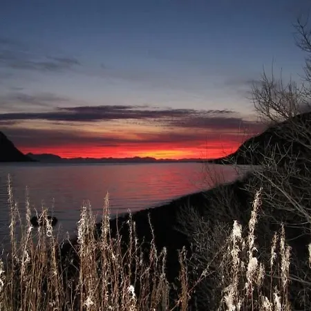 Fishermens House, 3 Bedrooms Near The Sea Medby * Senja