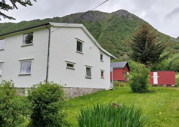 Fishermens House, 3 Bedrooms Near The Sea Medby Apartamento